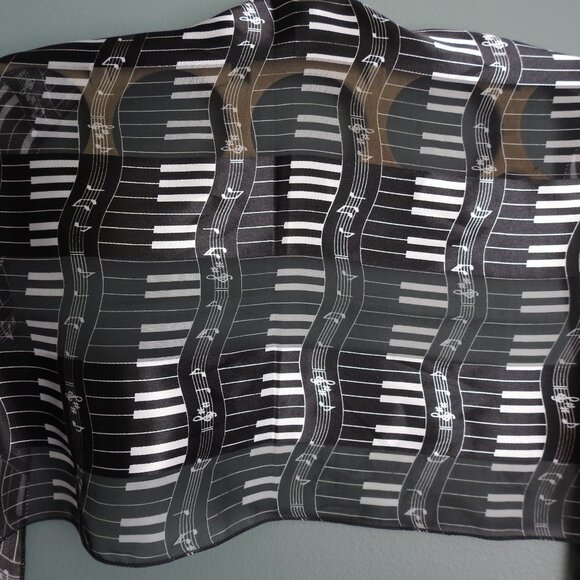 Lightweight Musical Piano Scarf - Picture 6 of 9